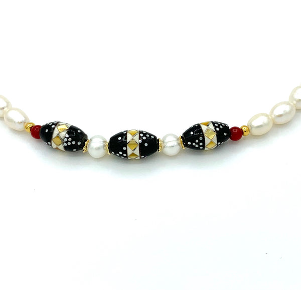 Pearl and Engraved Black Coral Gold Necklace