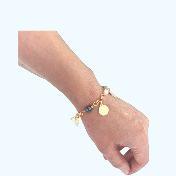 PEARL AND GOLD COIN BRACELET