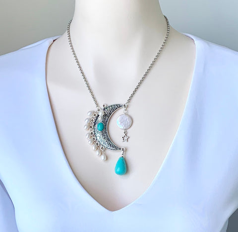 MOON AND STAR PEARL NECKLACE